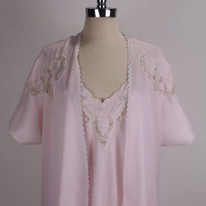 Vintage Sara Beth Bonwit Teller NWT Pink Embroidered Lace Pearl Nightgown Robe